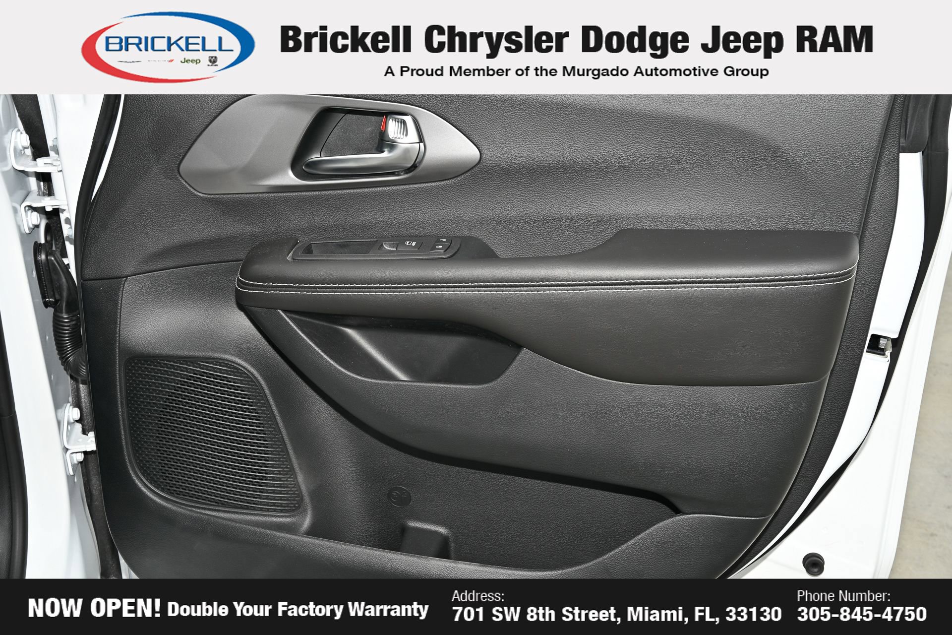 Used 2026 Chrysler Pacifica Select w/ S Appearance Package FWD image 13