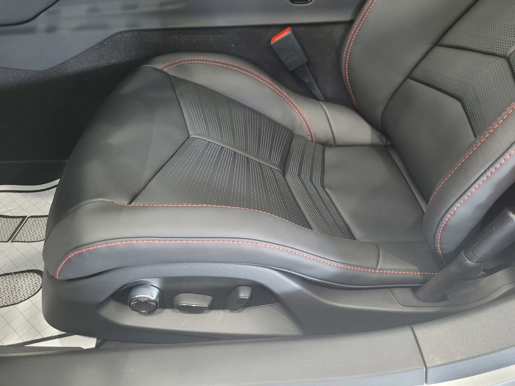 New 2026 Chevrolet Corvette Z06 w/ Z07 Performance Package image 10