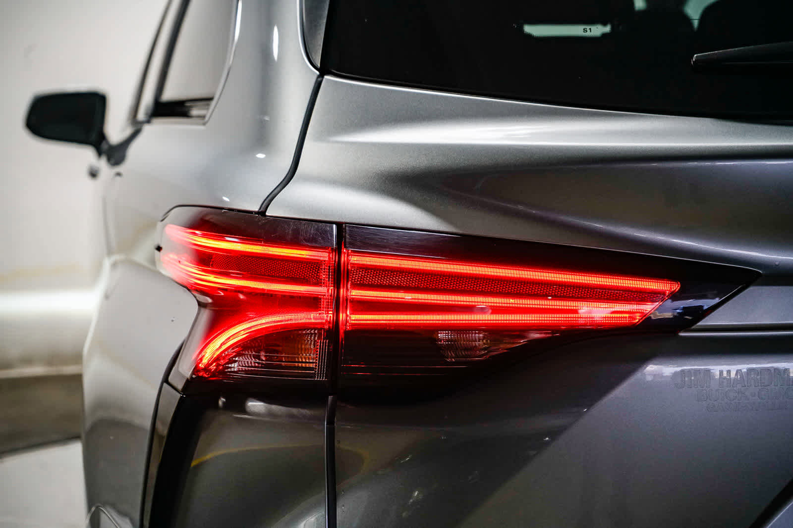 Used 2021 Toyota Sienna Limited image 10