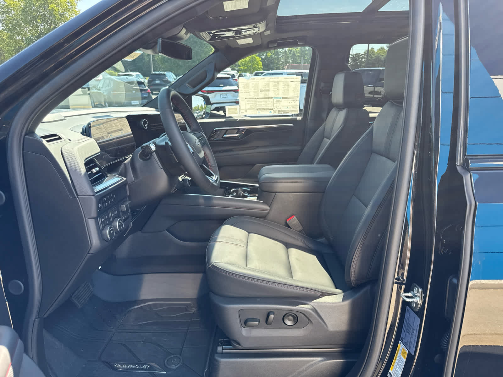 New 2026 Chevrolet Tahoe RST w/ Comfort Package AWD/4WD image 23