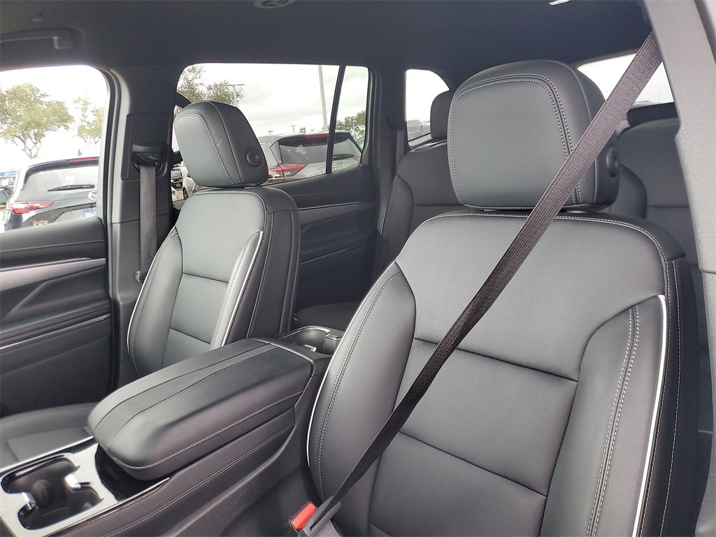 Used 2025 Buick Enclave Preferred image 15