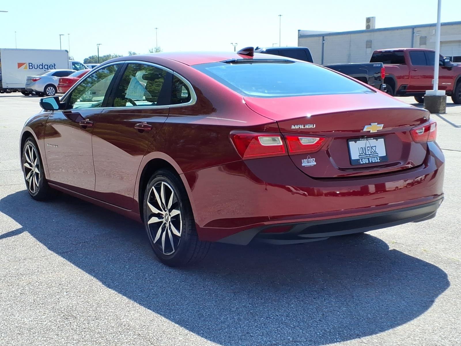 Used 2018 Chevrolet Malibu LT w/ Driver Confidence Package FWD image 5
