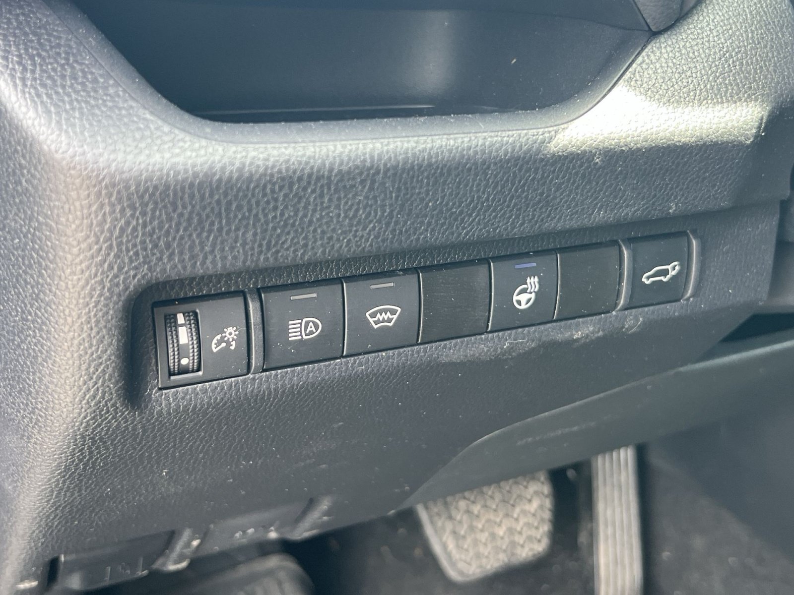 Used 2024 Toyota RAV4 XLE Premium w/ Weather Package AWD/4WD image 23