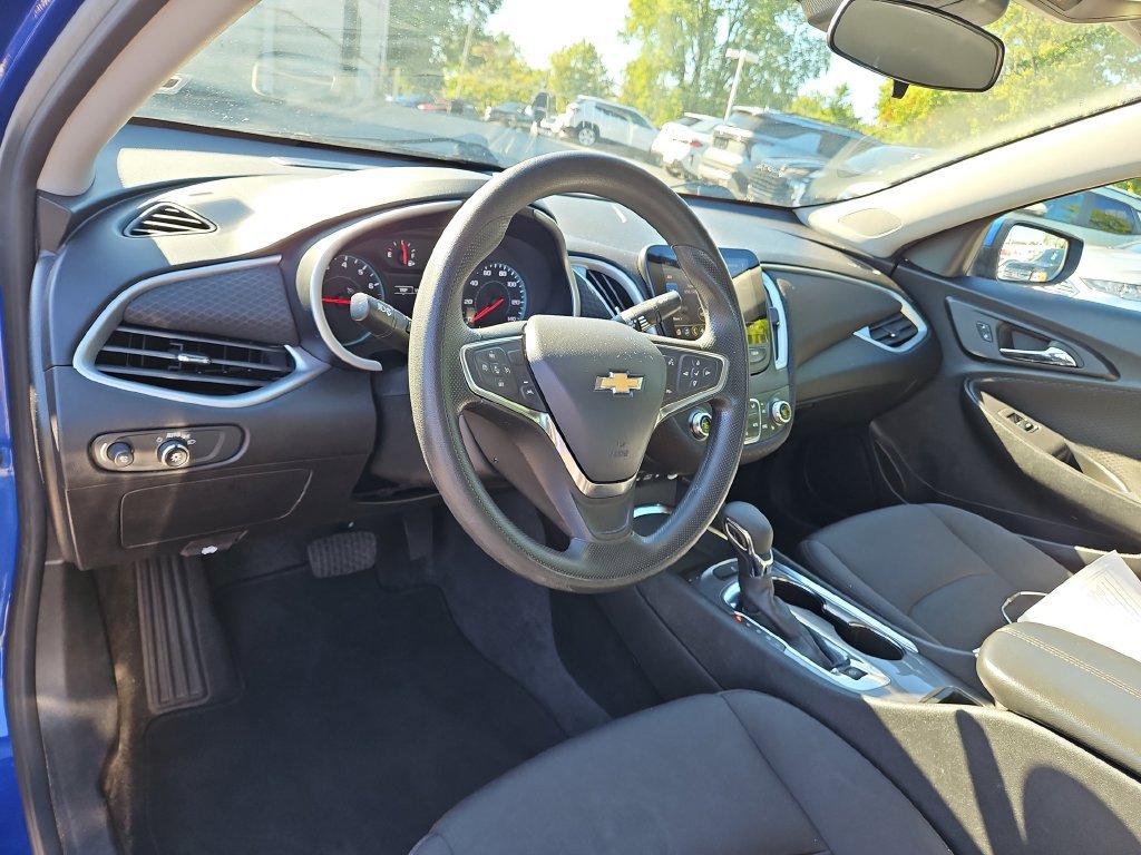 Used 2023 Chevrolet Malibu LT FWD image 21