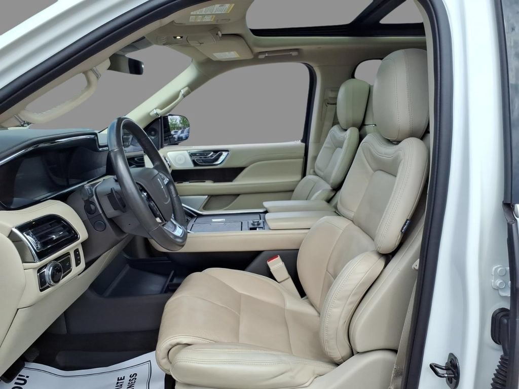 Used 2021 Lincoln Navigator L Reserve w/ Luxury Package AWD/4WD image 19