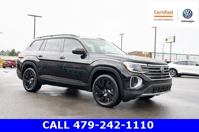 Certified 2024 Volkswagen Atlas SE w/ Black Wheel Package image 8