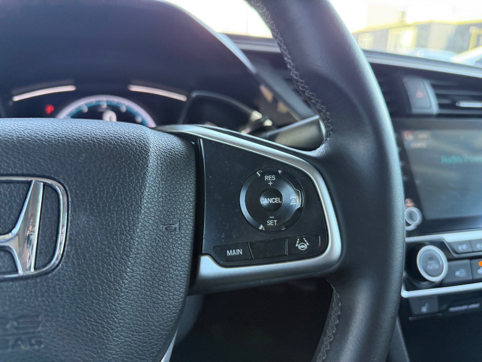 Used 2019 Honda Civic EX image 17