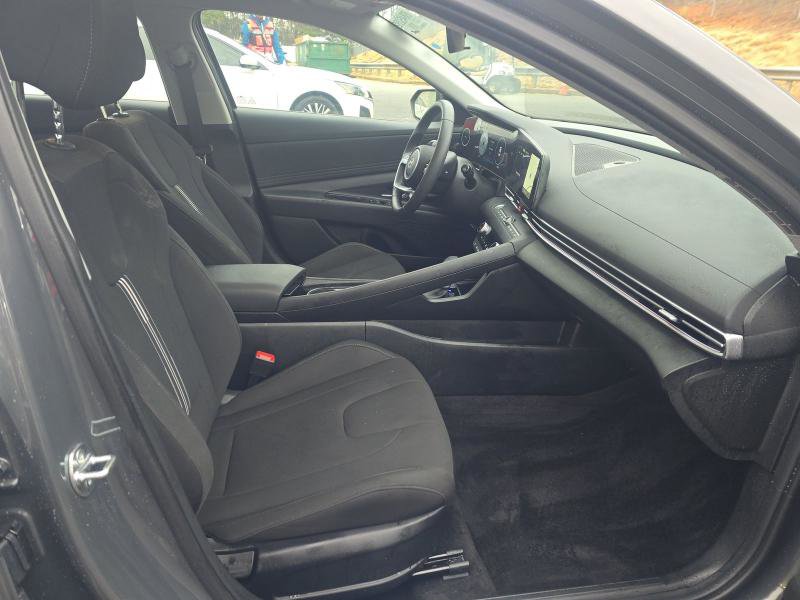 Used 2024 Hyundai Elantra SEL image 8
