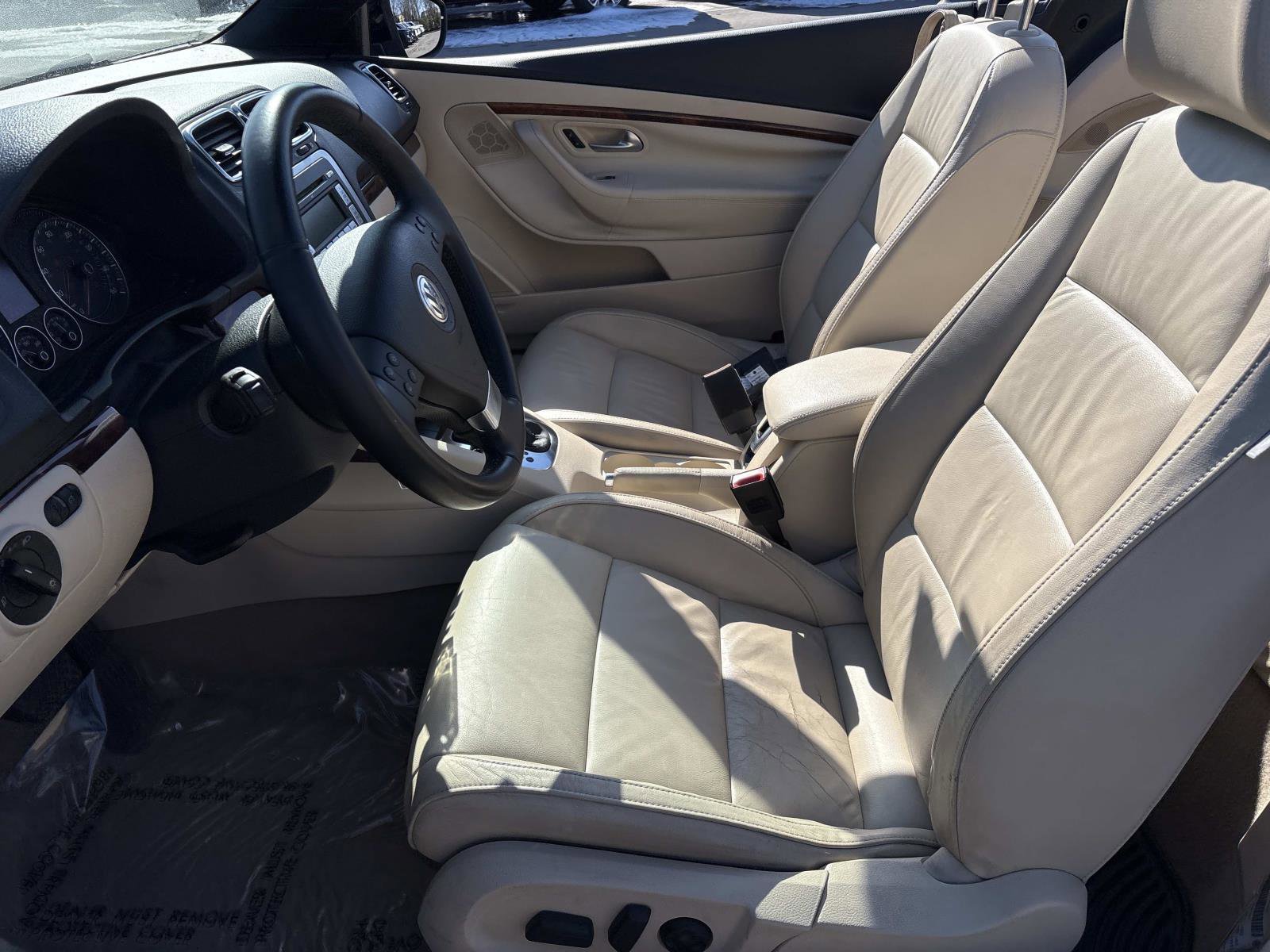 Used 2009 Volkswagen Eos Lux image 13