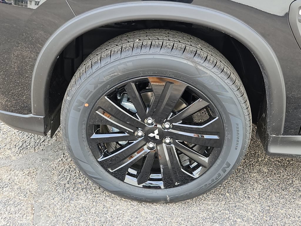 New 2026 Mitsubishi Outlander Sport LE AWD/4WD image 17