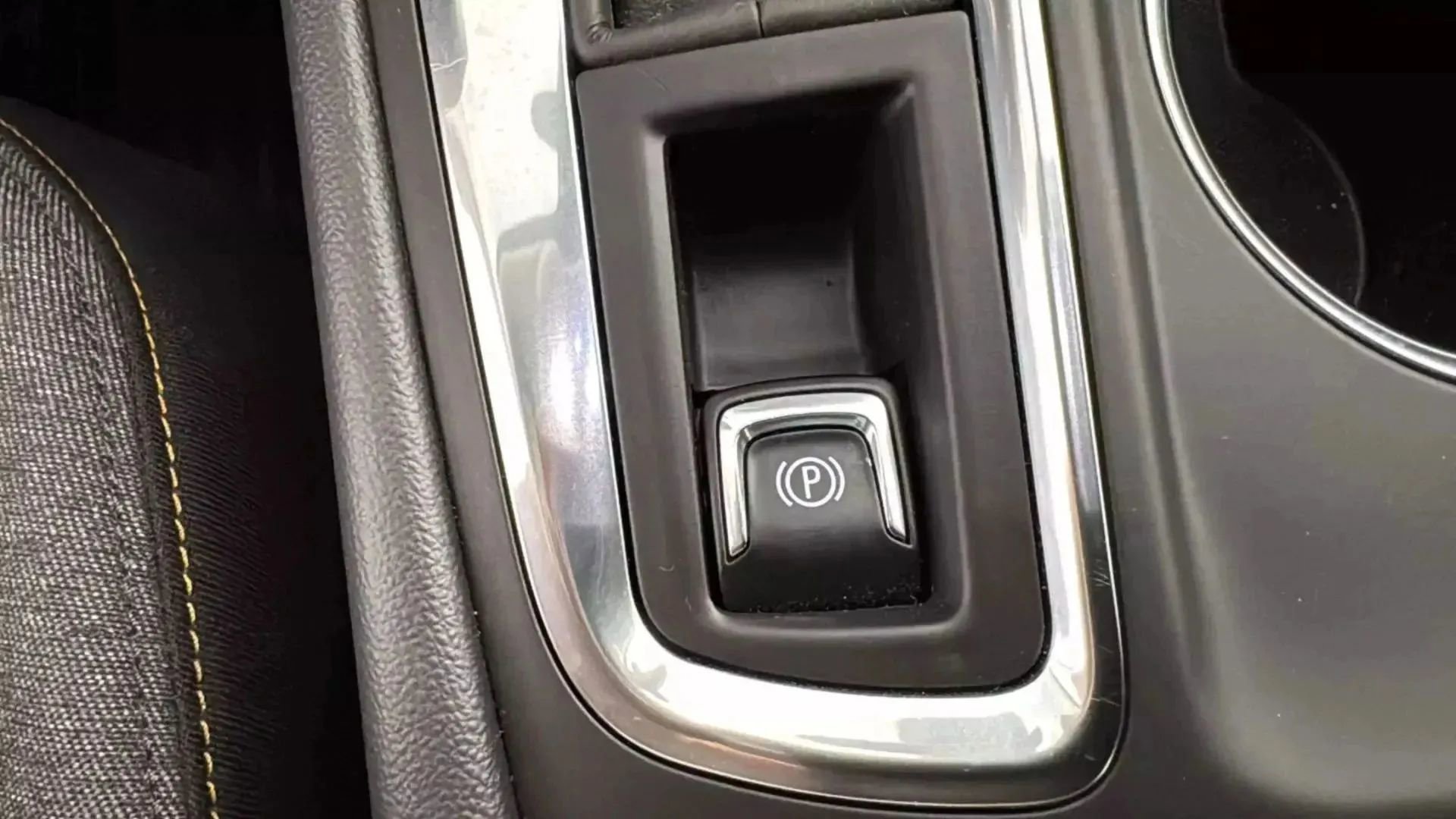 Used 2024 Chevrolet Equinox LT image 23