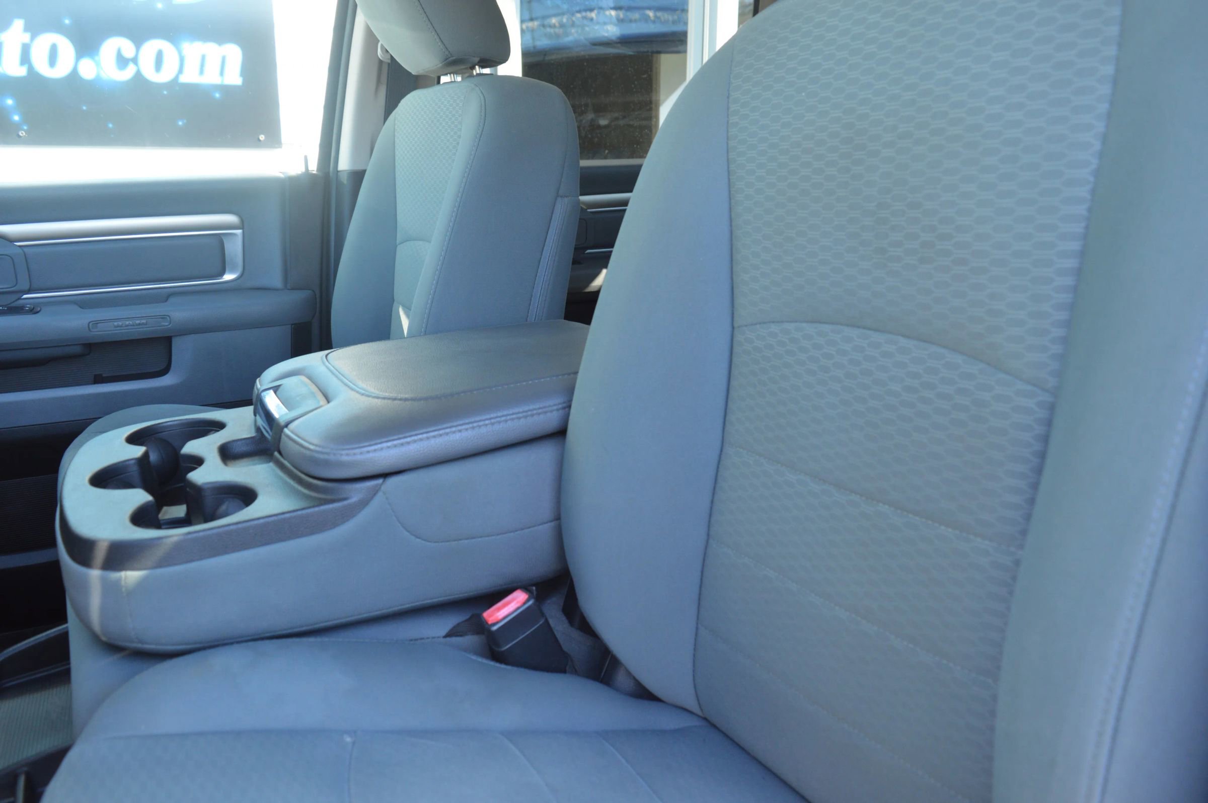 Used 2017 RAM 2500 SLT image 12