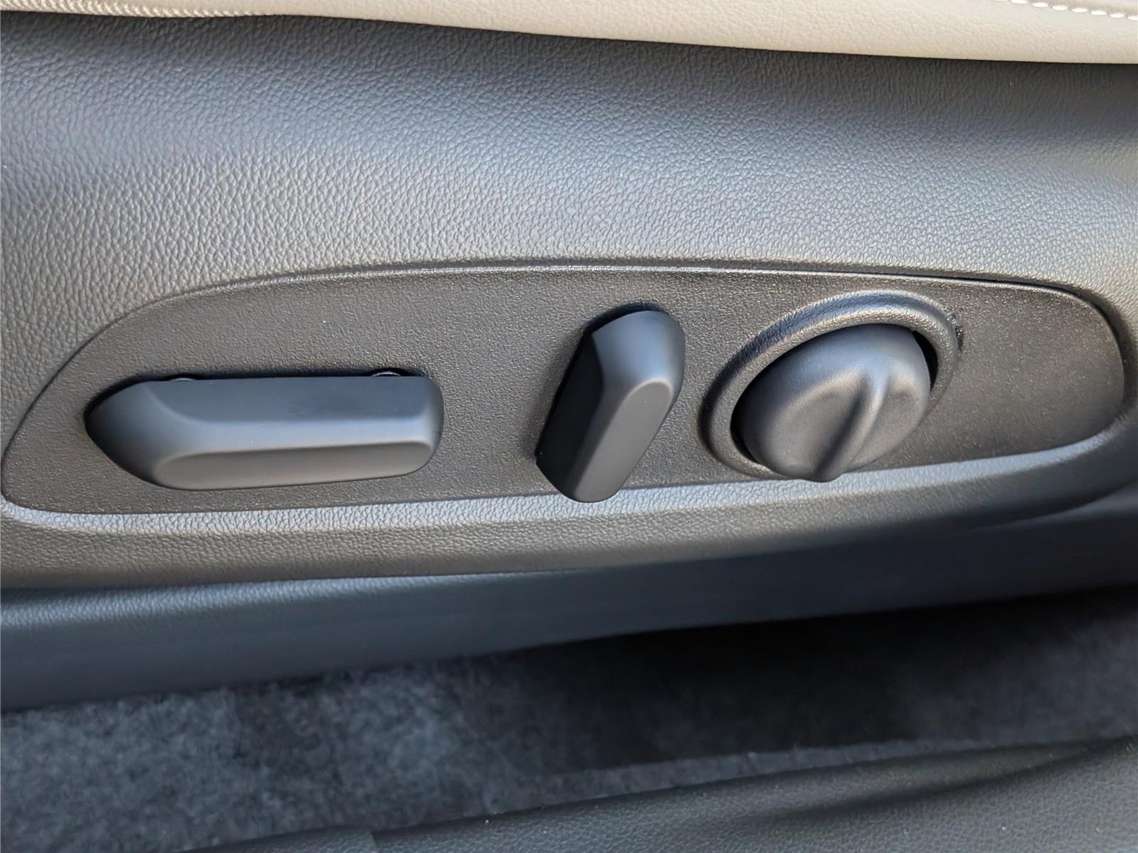New 2026 Buick Envista Sport Touring FWD image 16