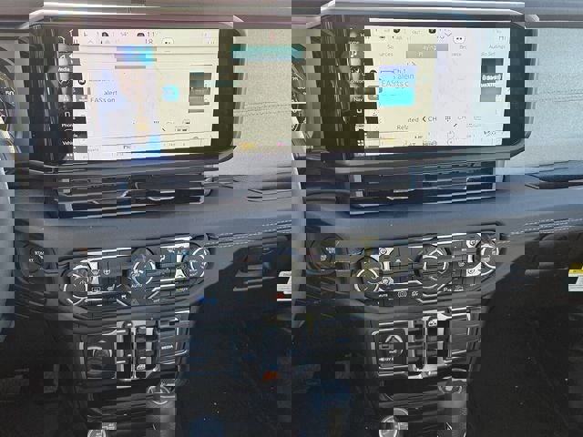 New 2025 Jeep Wrangler Unlimited Sahara w/ Safety Group image 17