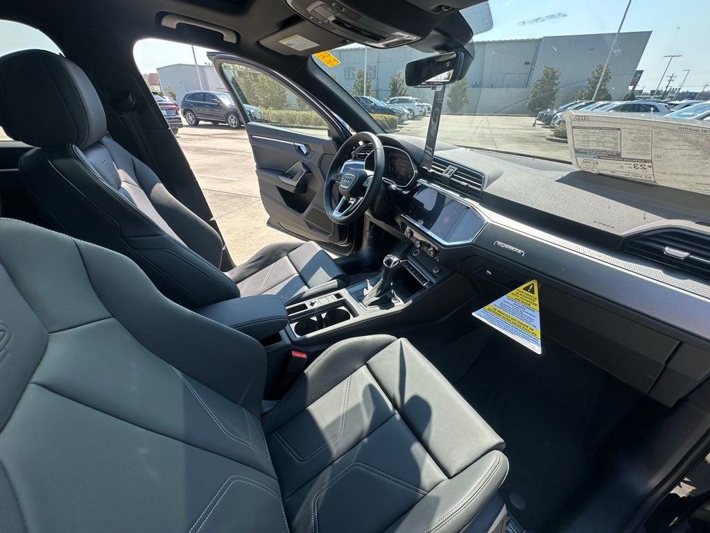 New 2025 Audi Q3 2.0T Premium image 34