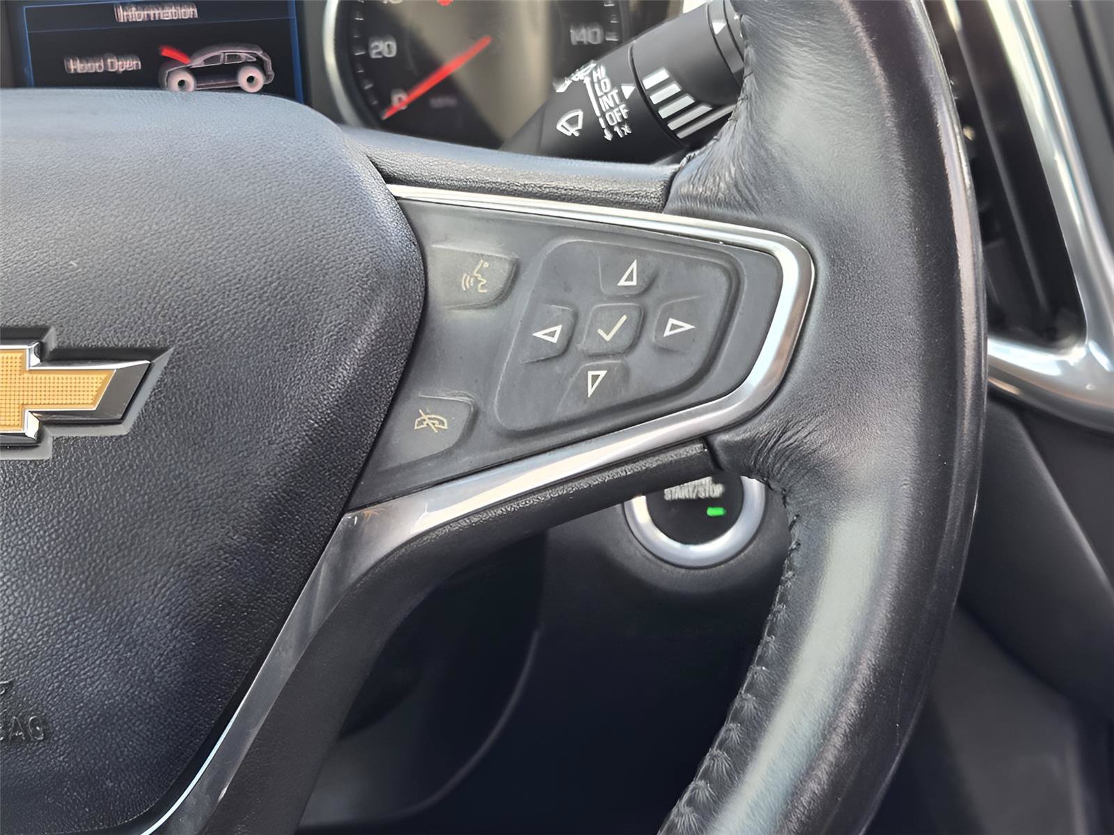 Used 2019 Chevrolet Equinox LT FWD image 28