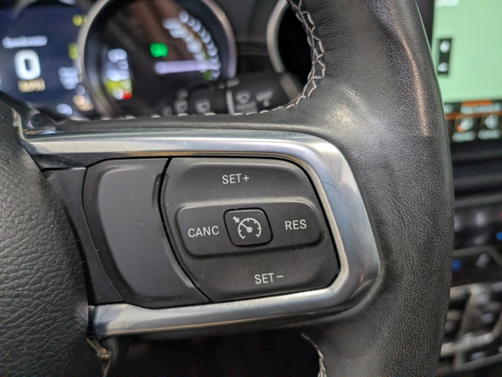 Used 2023 Jeep Wrangler Unlimited Sahara w/ Cold Weather Group AWD/4WD image 17