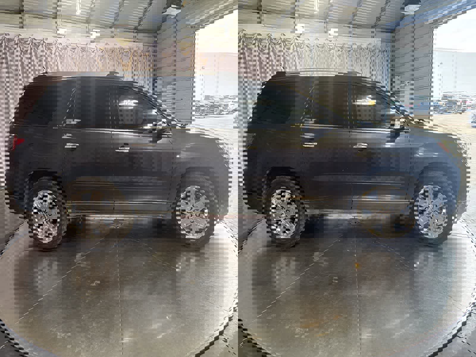 Used 2017 GMC Acadia Limited SLT image 4