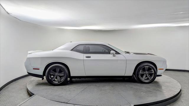 Used 2021 Dodge Challenger SXT image 9