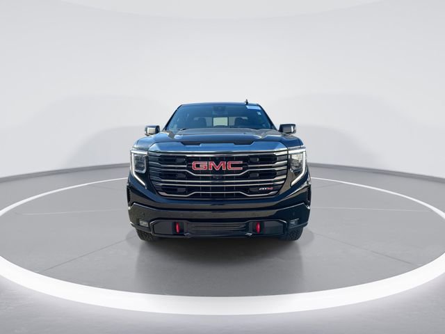 Used 2024 GMC Sierra 1500 AT4 w/ AT4 Premium Package AWD/4WD image 3