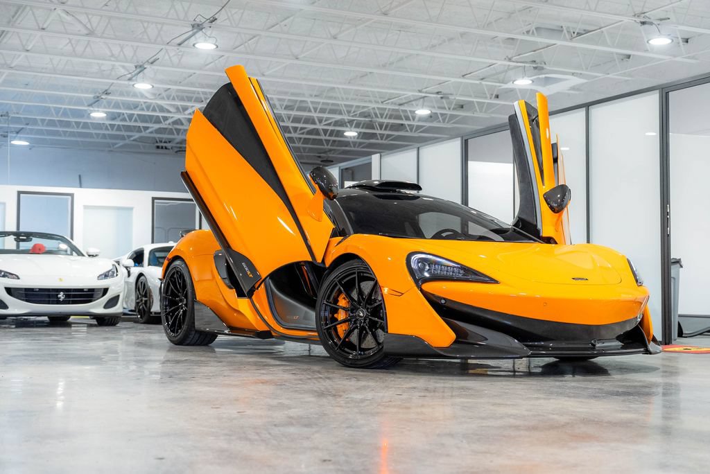 Used 2019 McLaren 600LT RWD image 6