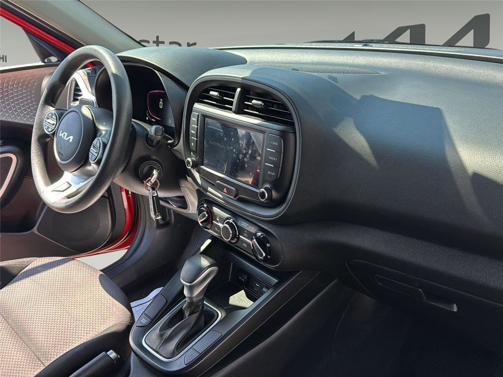Used 2024 Kia Soul LX w/ Option Group 015 FWD image 31