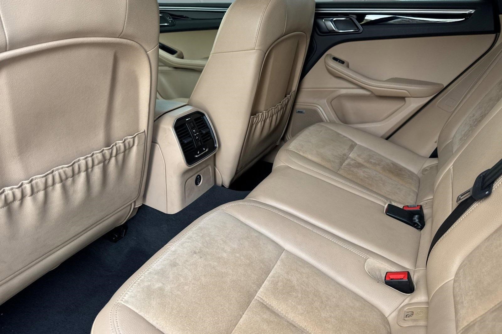 Used 2019 Porsche Macan image 27