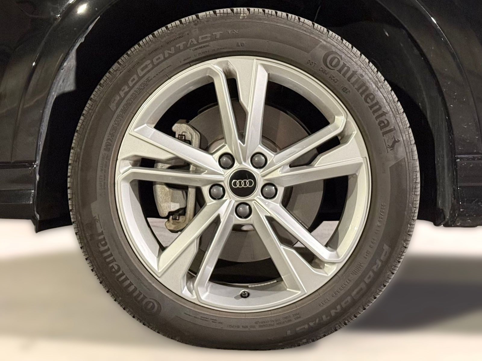 Used 2024 Audi Q3 2.0T Premium Plus w/ Premium Plus Package image 12