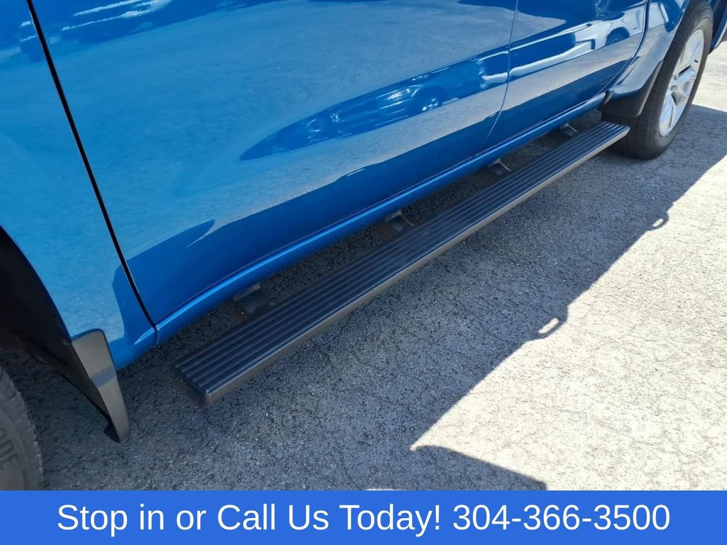 Used 2023 Chevrolet Silverado 1500 Custom AWD/4WD image 10