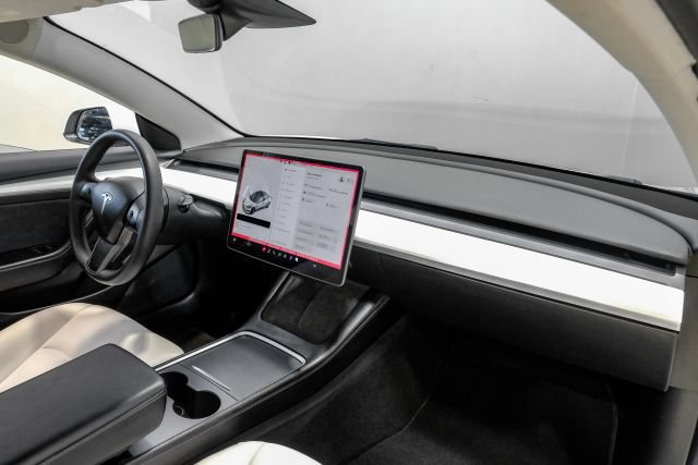 Used 2021 Tesla Model 3 Standard Range Plus RWD image 16