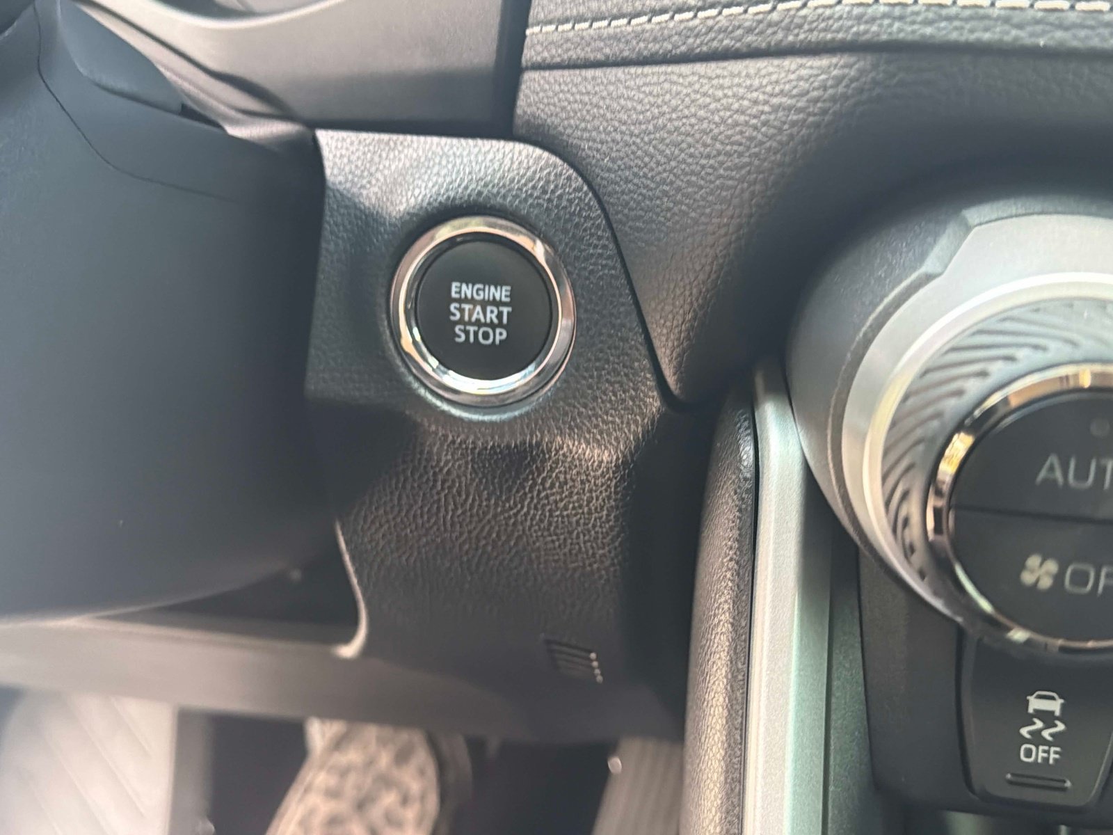 Used 2023 Toyota RAV4 XLE Premium FWD image 25