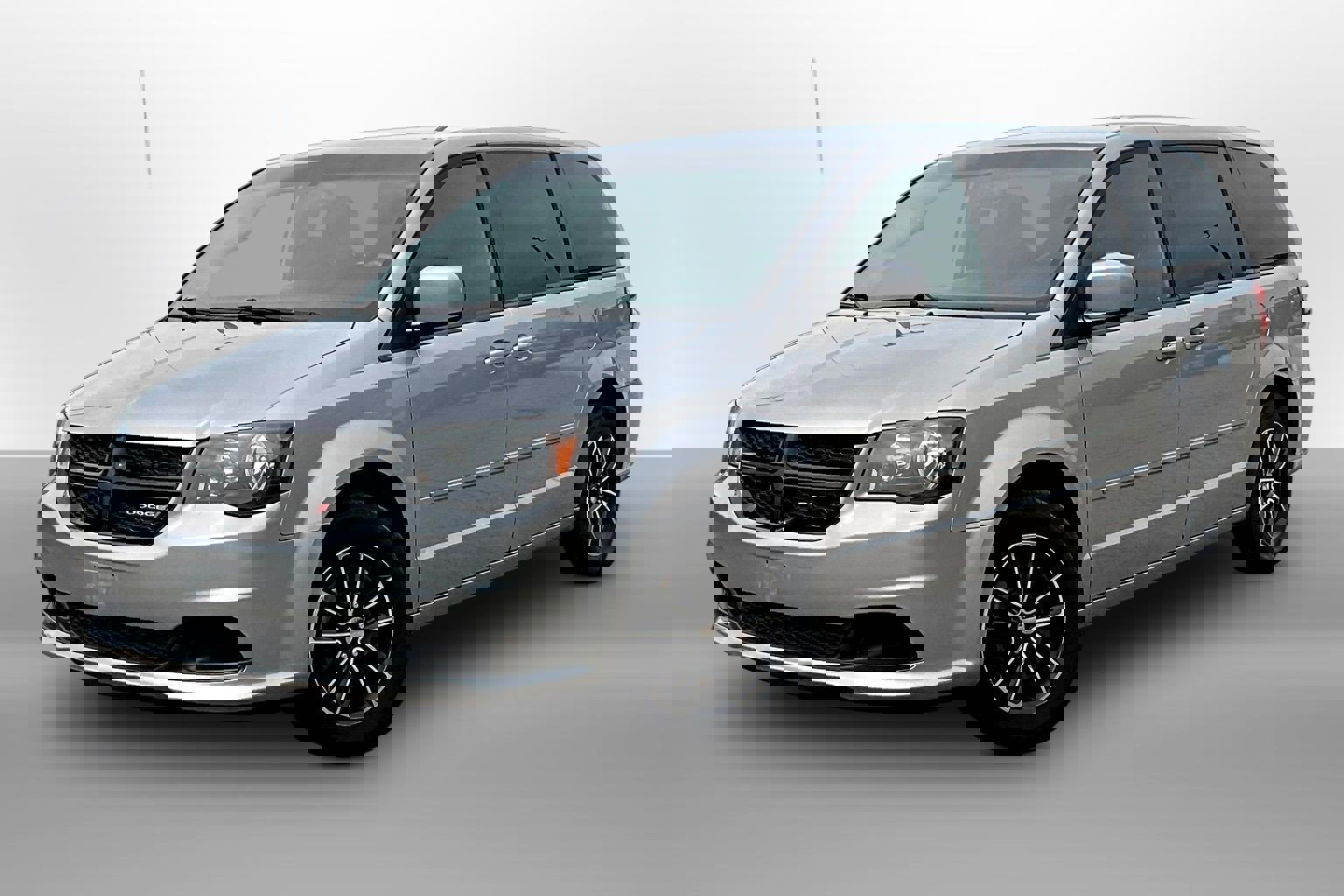 Used 2017 Dodge Grand Caravan SE image 12