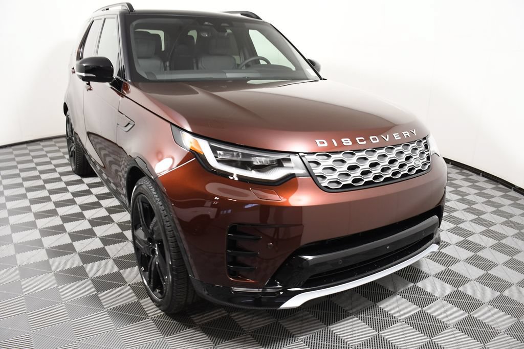 Certified 2026 Land Rover Discovery Limited Edition AWD/4WD image 9