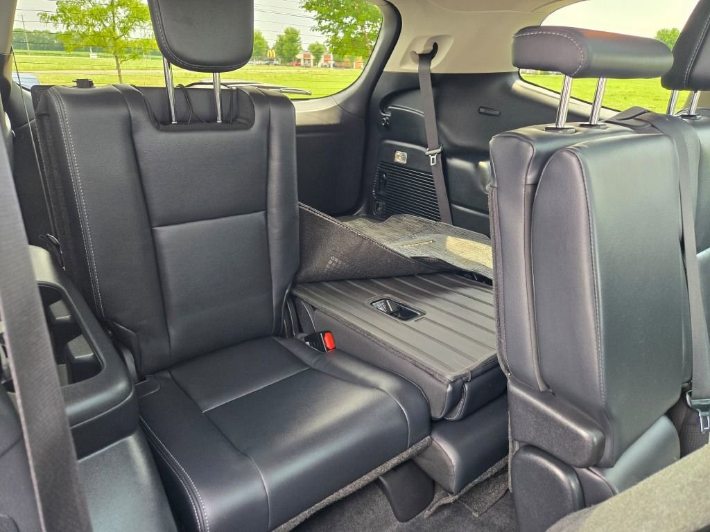 Used 2024 Subaru Ascent Limited w/ Technology Package image 11