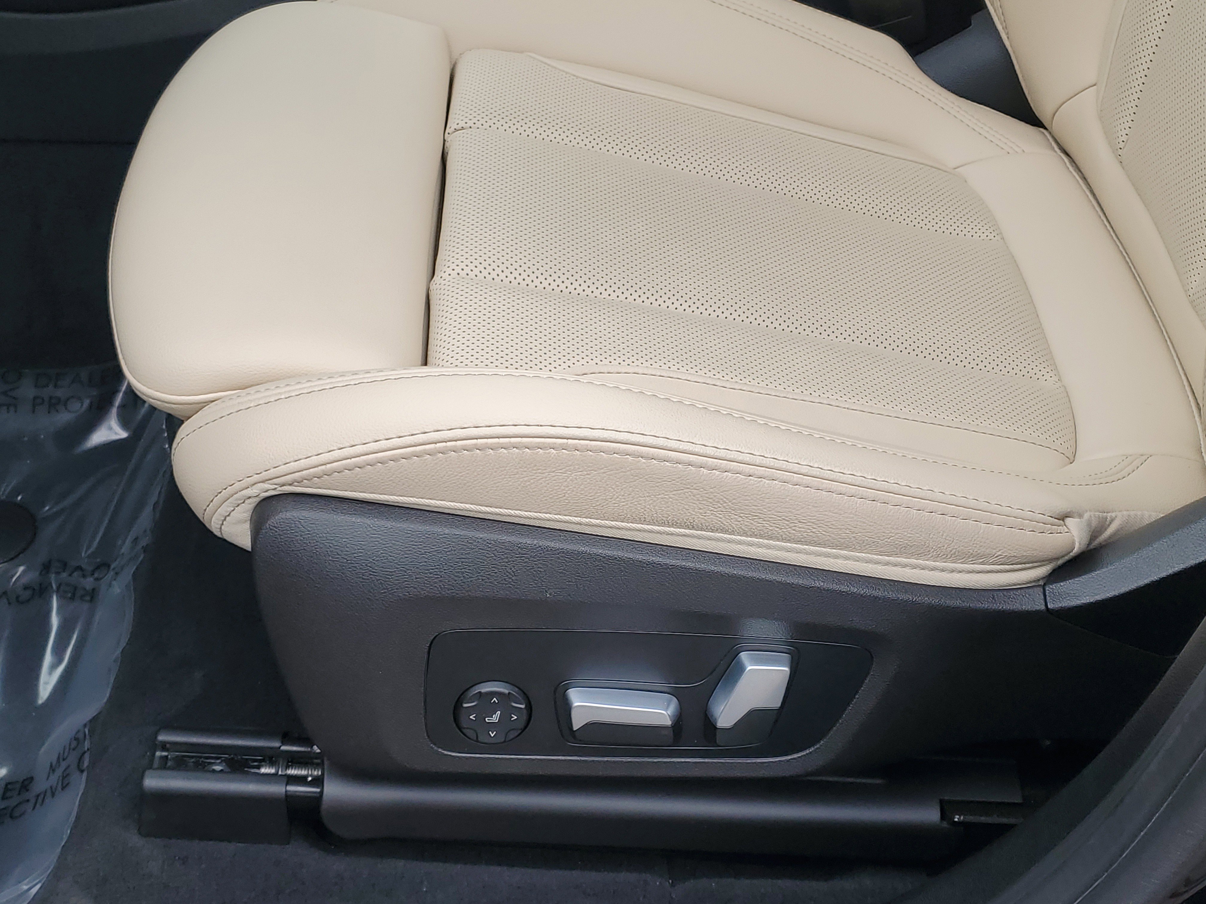 Certified 2023 BMW X3 xDrive30i w/ M Sport Package image 9