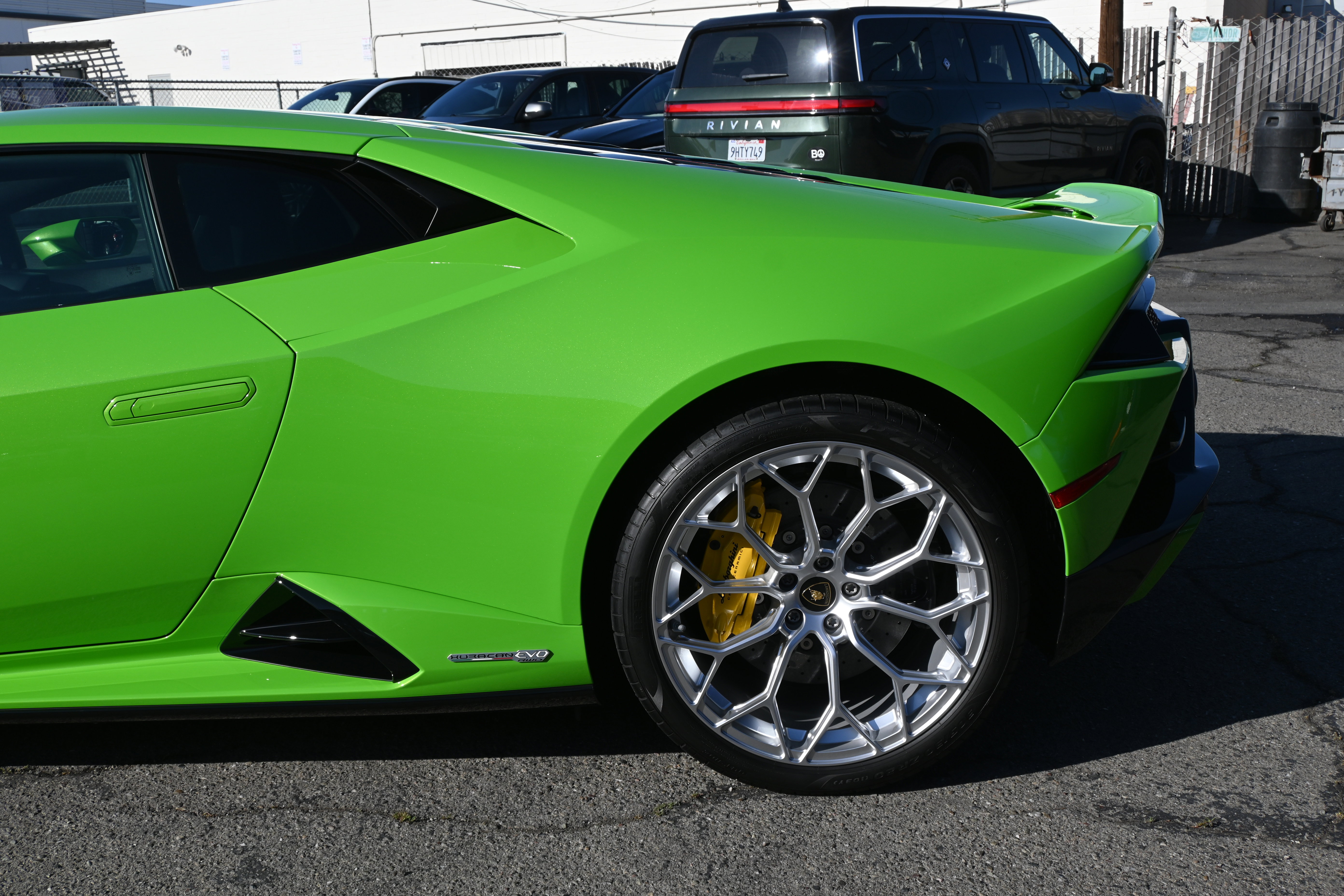Used 2021 Lamborghini Huracan EVO RWD image 7