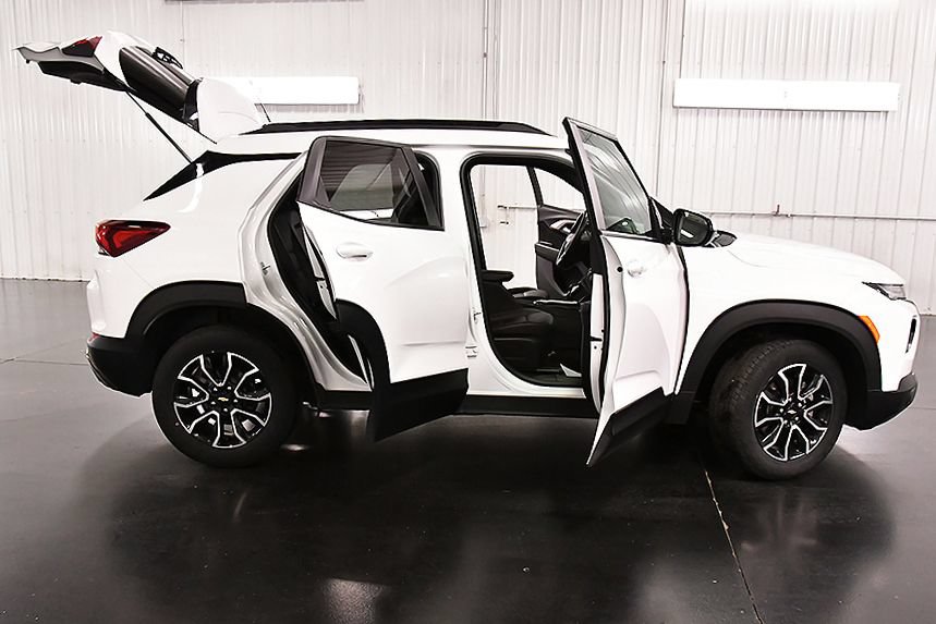 Used 2023 Chevrolet TrailBlazer ACTIV AWD/4WD image 30
