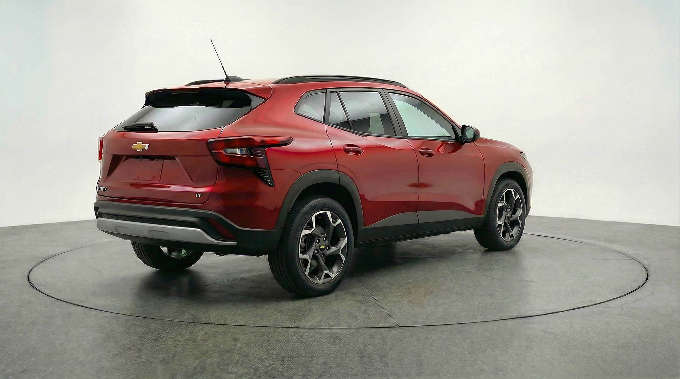 Used 2025 Chevrolet Trax LT image 9