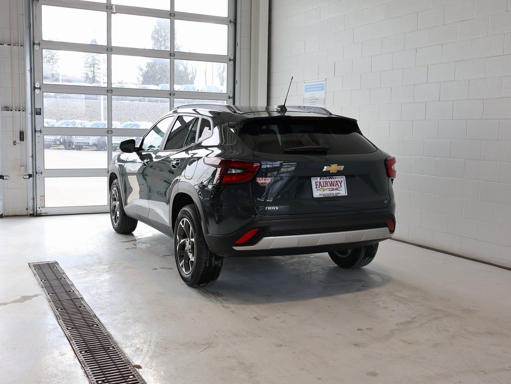New 2026 Chevrolet Trax LT w/ LT Convenience Package image 8