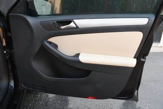 Used 2015 Volkswagen Jetta SE FWD image 24