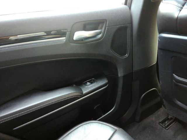 Used 2022 Chrysler 300 S w/ Comfort Group image 29