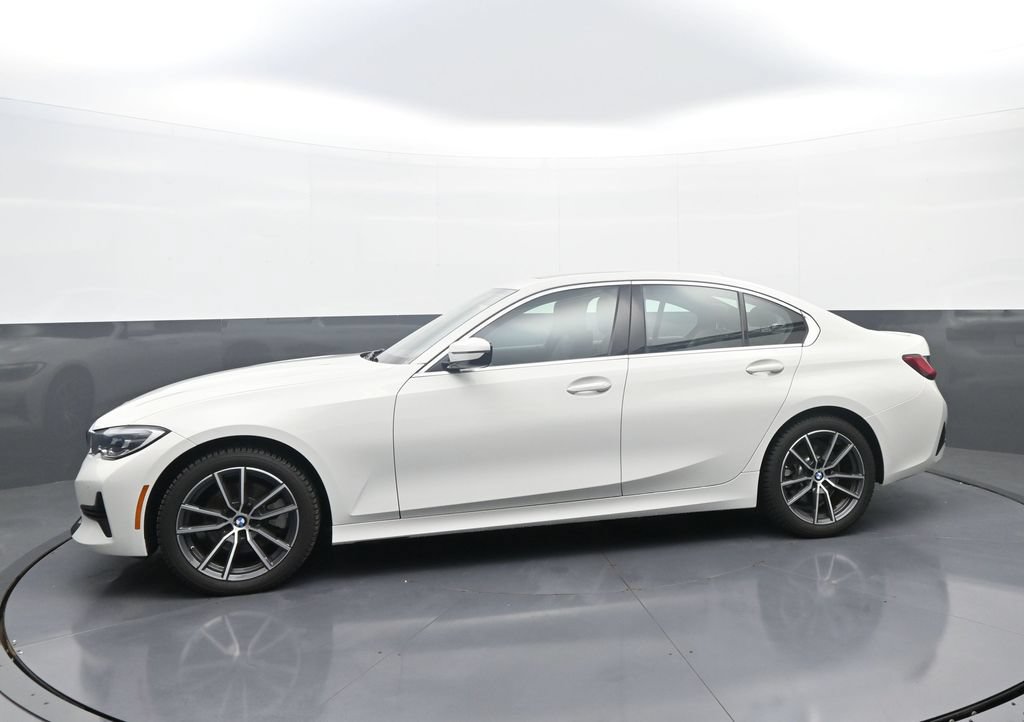 Used 2021 BMW 330i xDrive Sedan w/ Driving Assistance Package AWD/4WD image 4