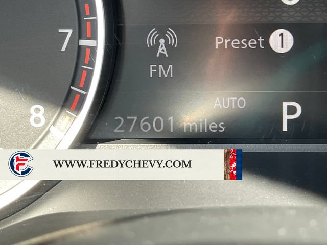 Used 2025 Nissan Pathfinder SL AWD/4WD image 16