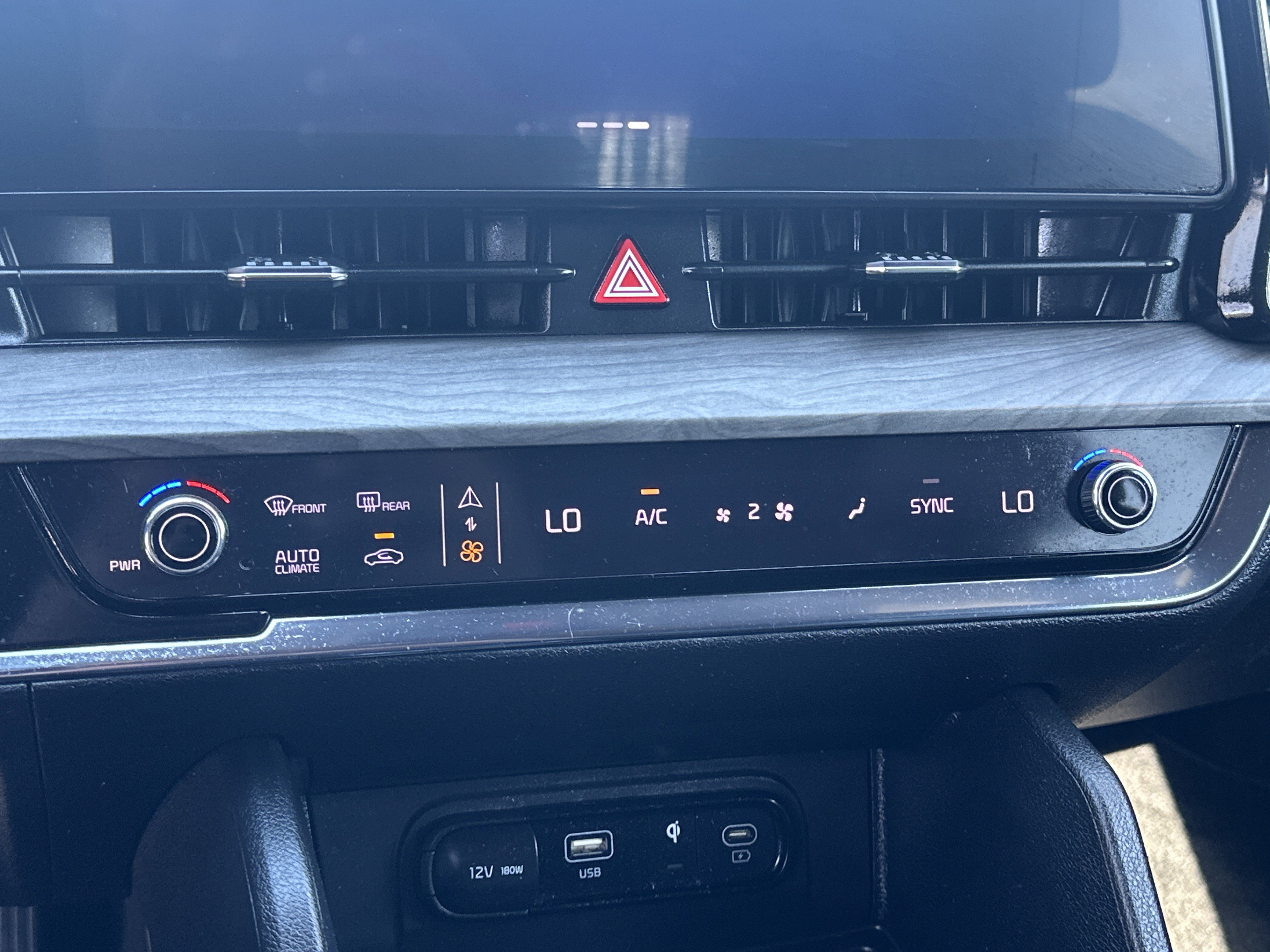 Used 2023 Kia Sportage X-Line w/ X-Line Premium Package image 11