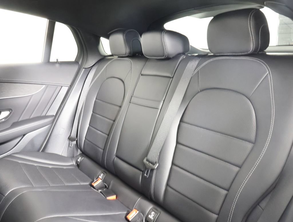 Used 2023 Mercedes-Benz GLC 300 4MATIC Coupe image 10