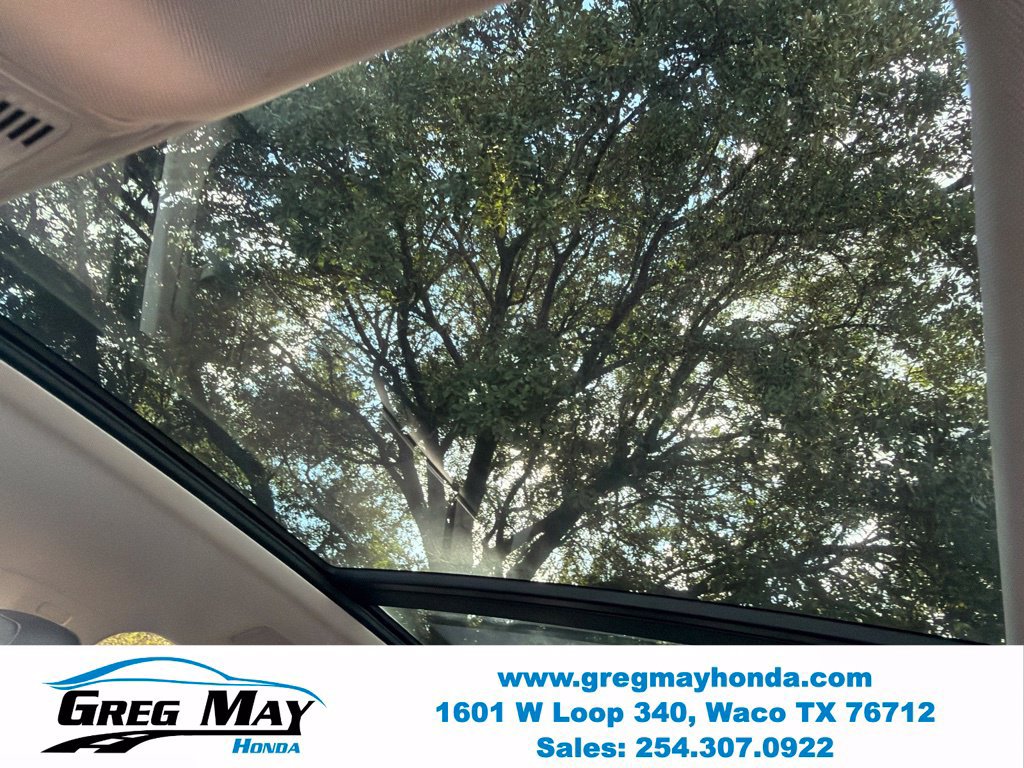 Used 2021 Volkswagen Tiguan SE w/ Panoramic Sunroof Package FWD image 21