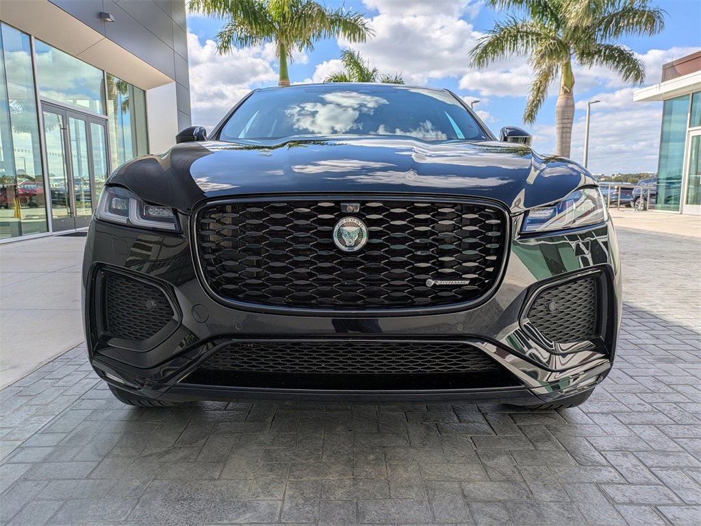Certified 2025 Jaguar F-PACE R-Dynamic S image 9