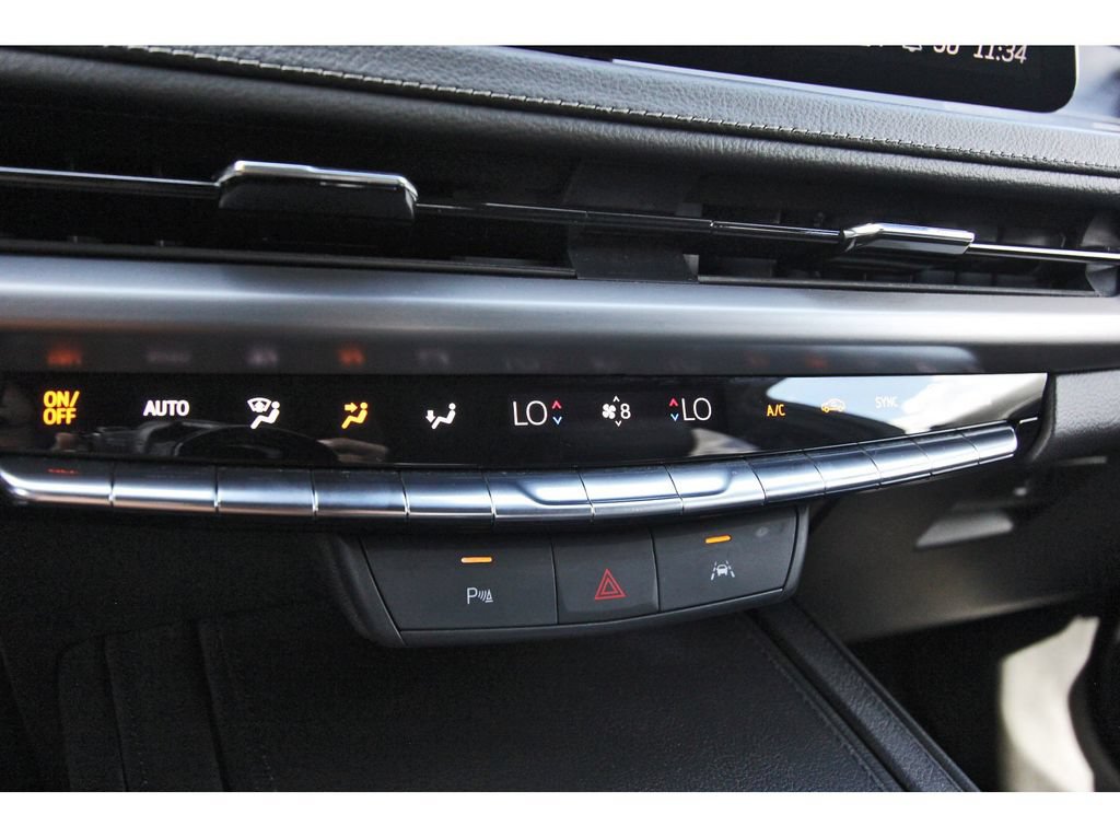 Used 2025 Cadillac XT4 Premium Luxury FWD image 23