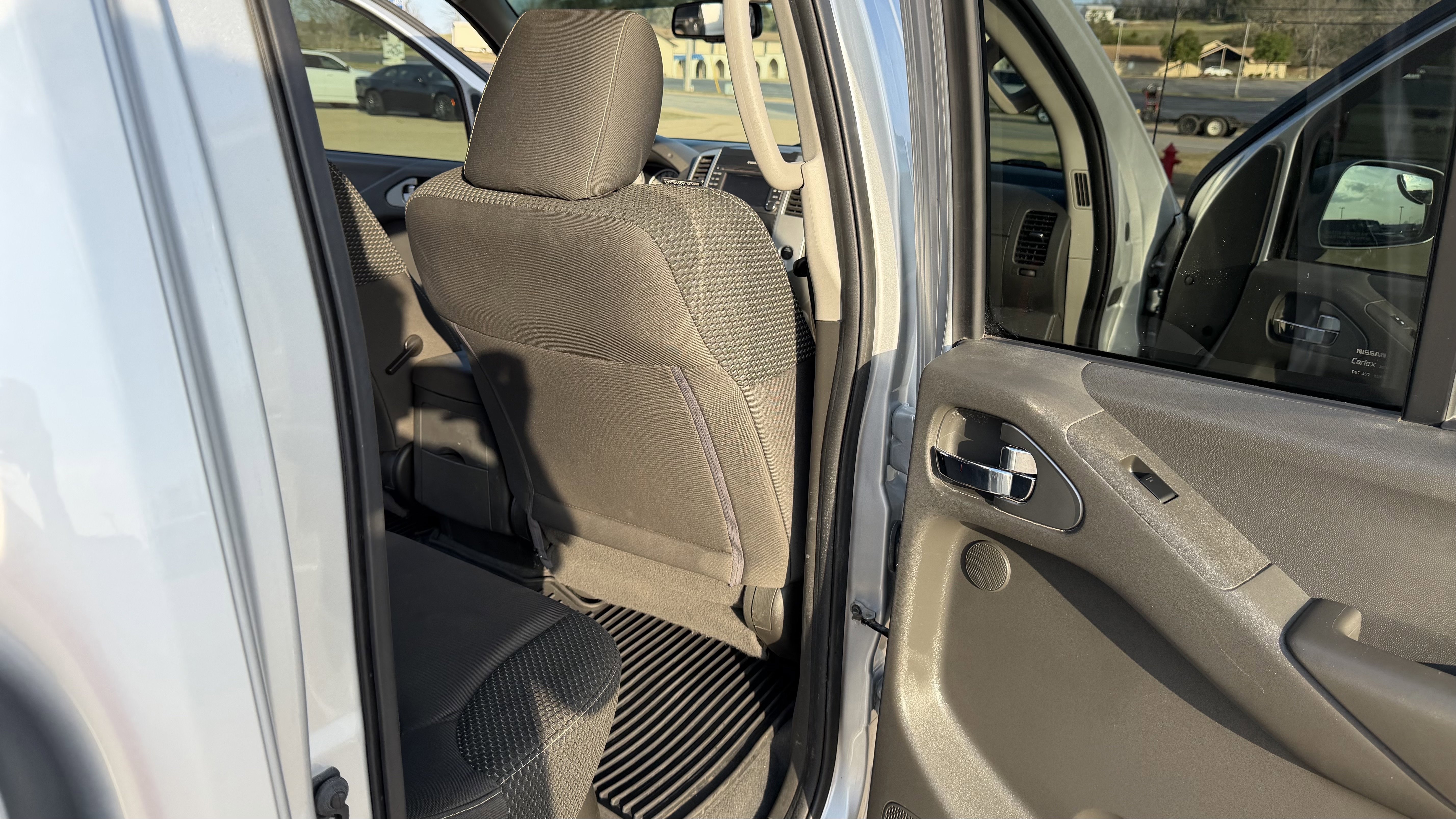 Used 2019 Nissan Frontier PRO-4X image 40