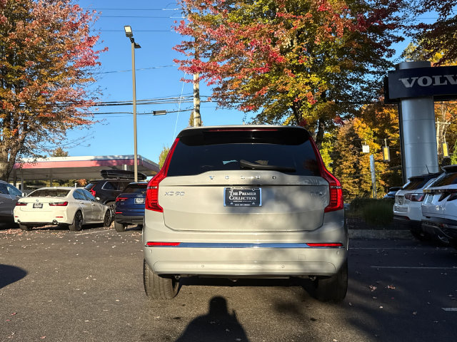 Certified 2025 Volvo XC90 T8 Plus AWD/4WD image 3